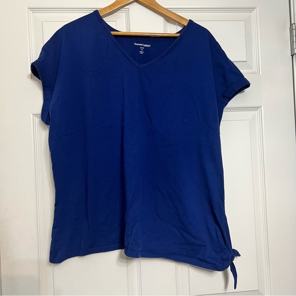 Woman within Navy basic tee 1X or 22/24 size - Picture 1 of 5